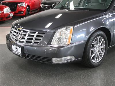 2010 Cadillac DTS Luxury Collection   - Photo 3 - Addison, IL 60101