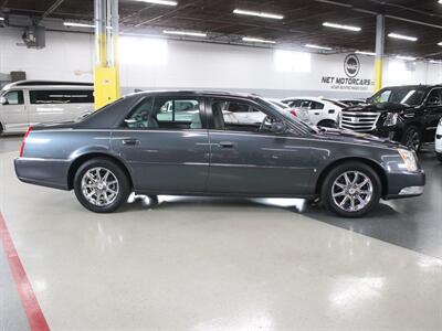 2010 Cadillac DTS Luxury Collection   - Photo 8 - Addison, IL 60101