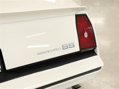 1984 Chevrolet Monte Carlo SS   - Photo 16 - Addison, IL 60101