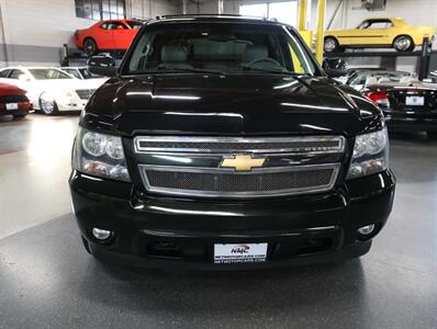 2013 Chevrolet Avalanche LT Black Diamond 4X4 - Photo 6 - Addison, IL 60101