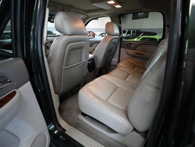 2013 Chevrolet Avalanche LT Black Diamond 4X4 - Photo 25 - Addison, IL 60101