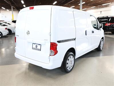 2017 Nissan NV 200 SV   - Photo 9 - Addison, IL 60101