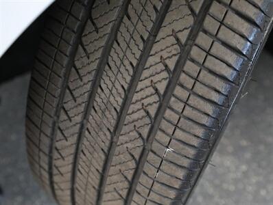 2020 Toyota Camry XSE AWD   - Photo 49 - Addison, IL 60101