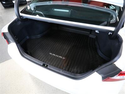 2020 Toyota Camry XSE AWD   - Photo 23 - Addison, IL 60101