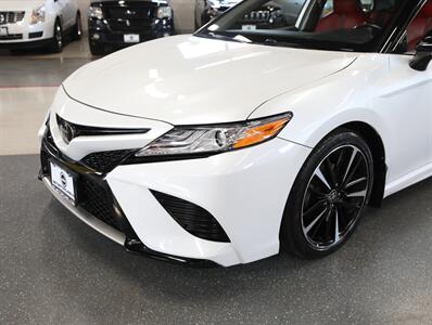 2020 Toyota Camry XSE AWD   - Photo 3 - Addison, IL 60101