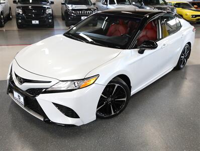 2020 Toyota Camry XSE AWD   - Photo 2 - Addison, IL 60101
