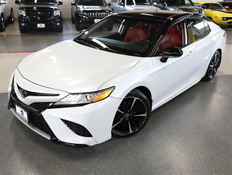 View vehicle photo 2