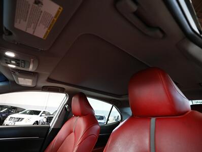 2020 Toyota Camry XSE AWD   - Photo 31 - Addison, IL 60101