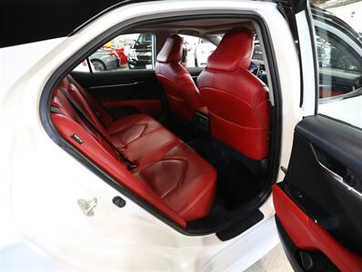 2020 Toyota Camry XSE AWD   - Photo 21 - Addison, IL 60101