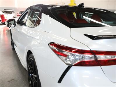 2020 Toyota Camry XSE AWD   - Photo 15 - Addison, IL 60101