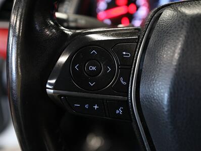 2020 Toyota Camry XSE AWD   - Photo 39 - Addison, IL 60101