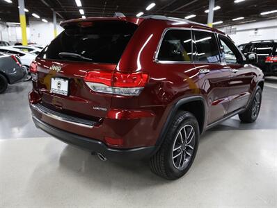 2019 Jeep Grand Cherokee Limited 4X4   - Photo 10 - Addison, IL 60101