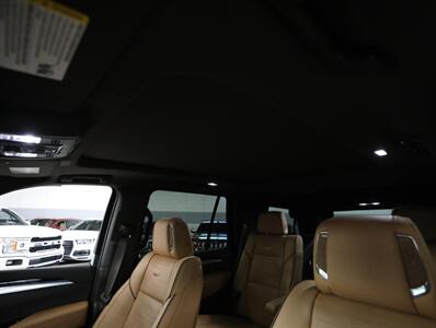 2025 Cadillac Escalade Premium Luxury   - Photo 38 - Addison, IL 60101