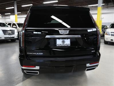 2025 Cadillac Escalade Premium Luxury   - Photo 11 - Addison, IL 60101