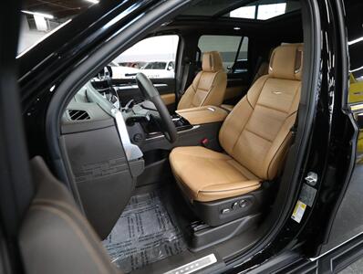 2025 Cadillac Escalade Premium Luxury   - Photo 36 - Addison, IL 60101