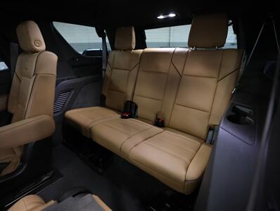 2025 Cadillac Escalade Premium Luxury   - Photo 29 - Addison, IL 60101