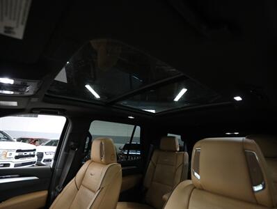 2025 Cadillac Escalade Premium Luxury   - Photo 37 - Addison, IL 60101