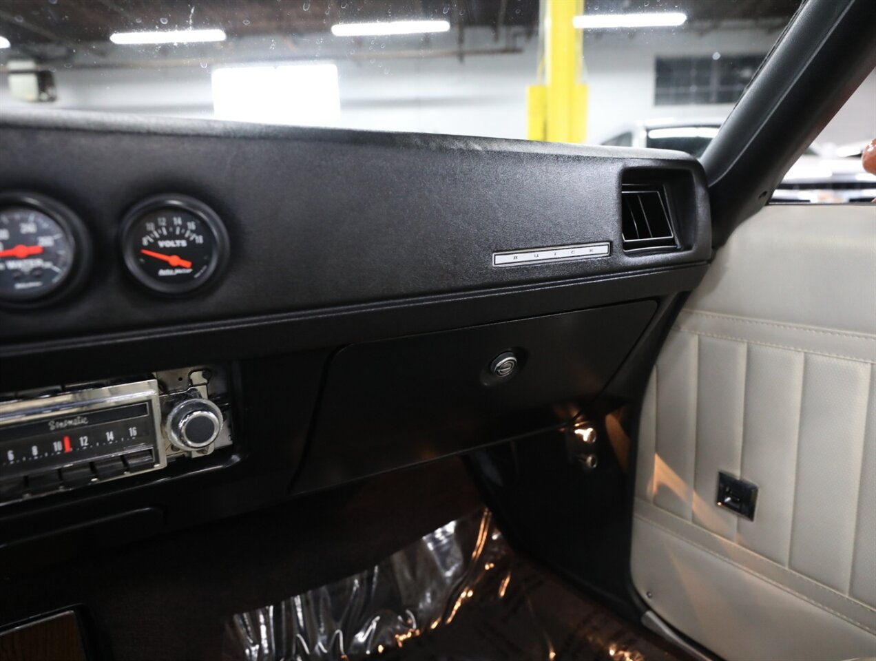 1972 Buick Skylark GS=Tibute Convertible - Photo 46 - Addison, IL 60101