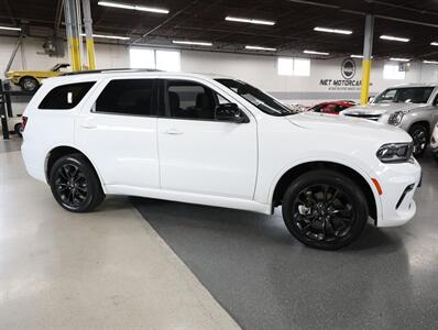 2023 Dodge Durango GT Blacktop AWD - Photo 8 - Addison, IL 60101