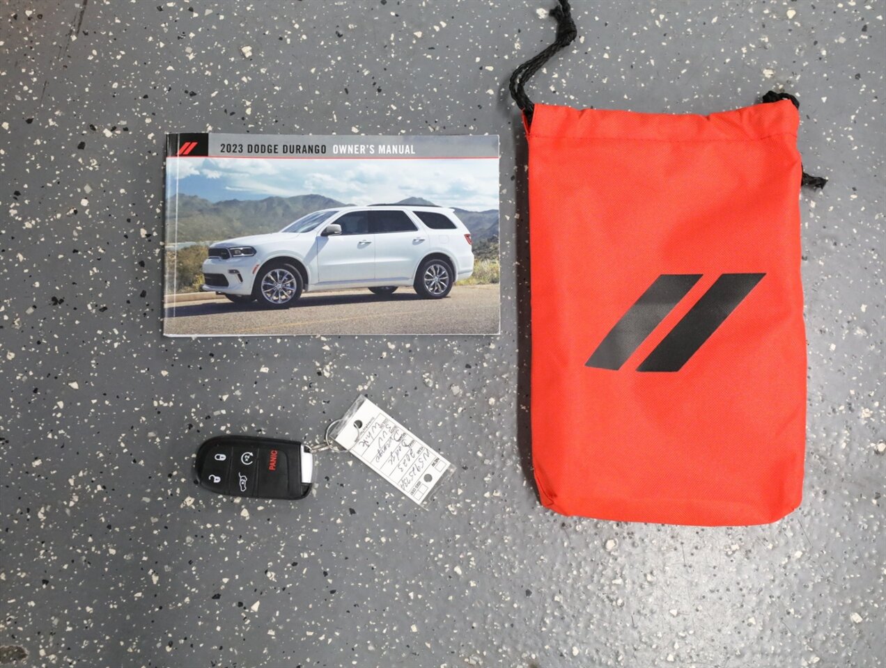 2023 Dodge Durango GT Blacktop AWD - Photo 52 - Addison, IL 60101