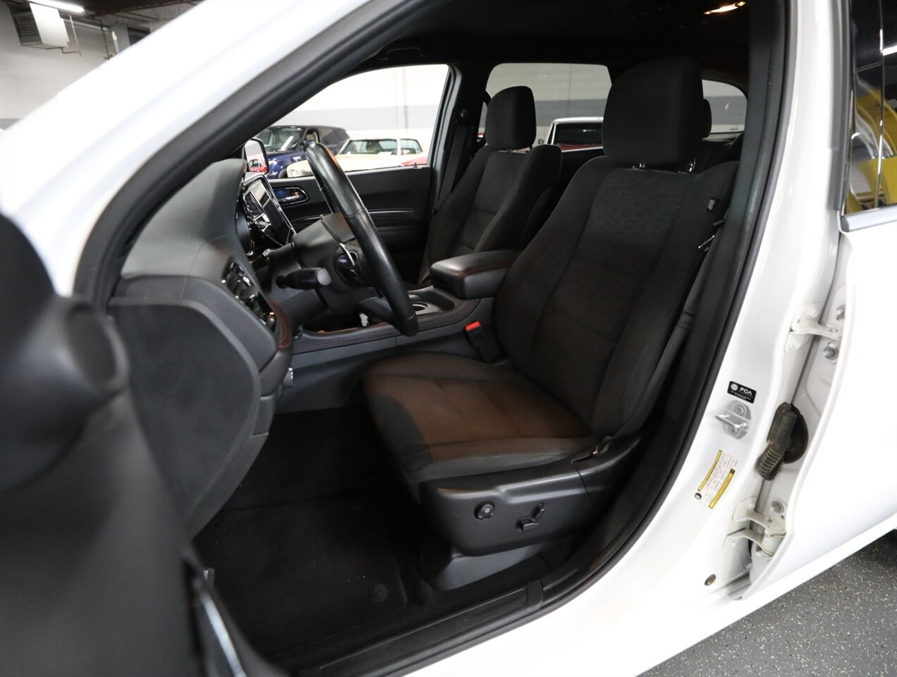 2023 Dodge Durango GT Blacktop AWD - Photo 34 - Addison, IL 60101