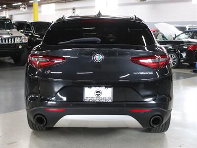 2018 Alfa Romeo Stelvio Ti Sport AWD   - Photo 11 - Addison, IL 60101