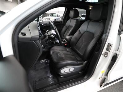 2018 Porsche Macan Sport   - Photo 30 - Addison, IL 60101