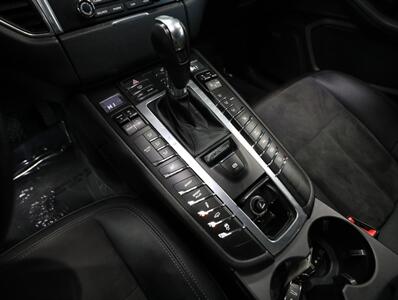 2018 Porsche Macan Sport   - Photo 33 - Addison, IL 60101