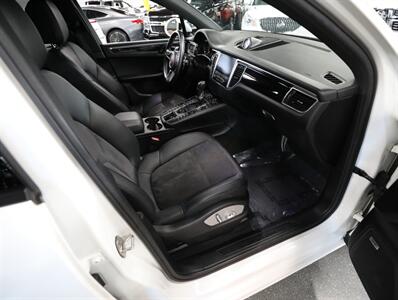 2018 Porsche Macan Sport   - Photo 16 - Addison, IL 60101
