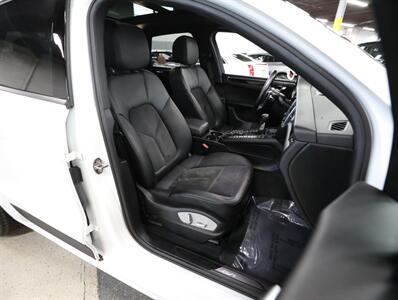 2018 Porsche Macan Sport   - Photo 17 - Addison, IL 60101
