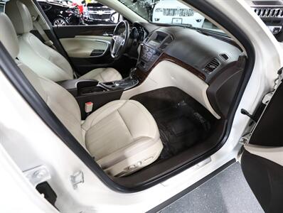 2012 Buick Regal Premium 1   - Photo 17 - Addison, IL 60101