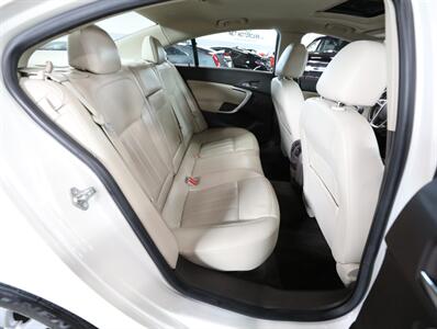 2012 Buick Regal Premium 1   - Photo 21 - Addison, IL 60101