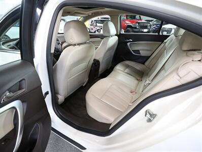 2012 Buick Regal Premium 1   - Photo 24 - Addison, IL 60101