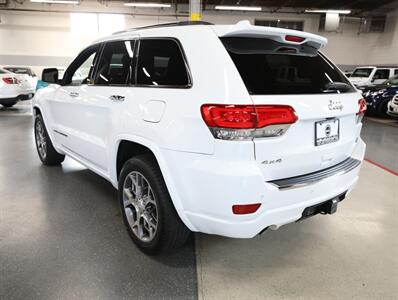 2020 Jeep Grand Cherokee Overland   - Photo 13 - Addison, IL 60101