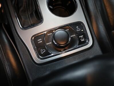 2020 Jeep Grand Cherokee Overland   - Photo 37 - Addison, IL 60101