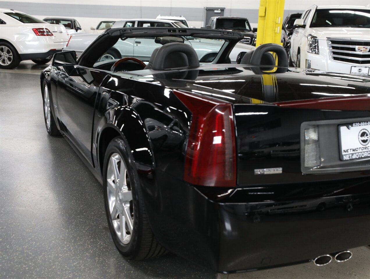 2007 Cadillac XLR - Photo 16 - Addison, IL 60101