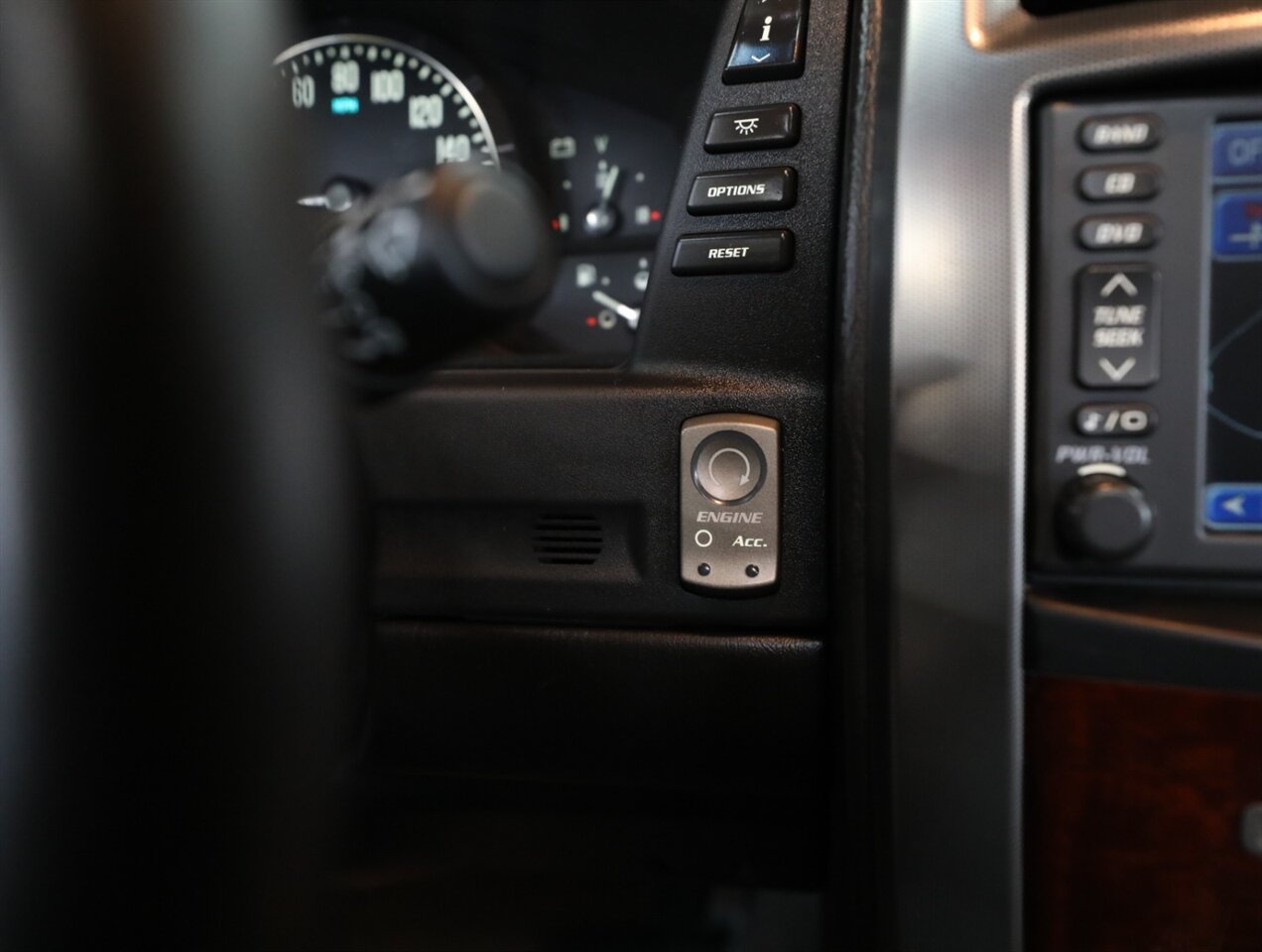 2007 Cadillac XLR - Photo 31 - Addison, IL 60101