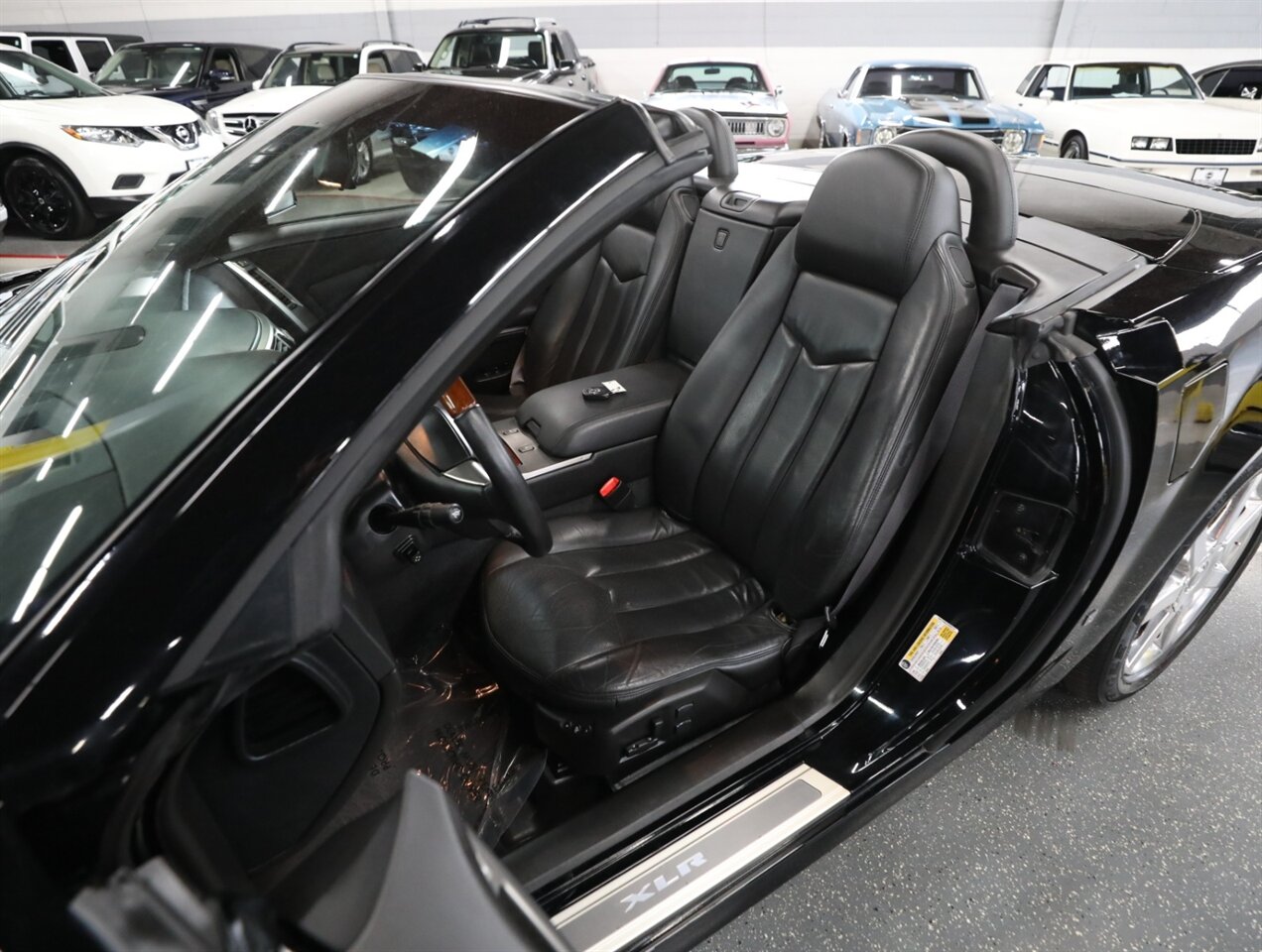 2007 Cadillac XLR - Photo 26 - Addison, IL 60101