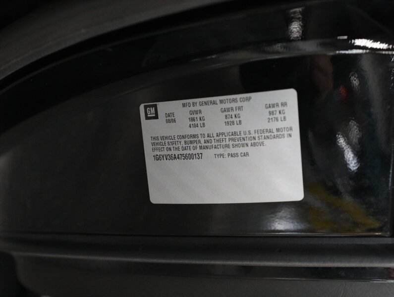 2007 Cadillac XLR - Photo 36 - Addison, IL 60101