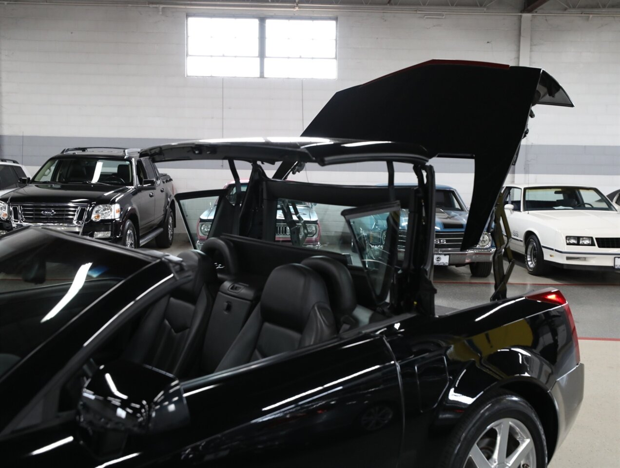 2007 Cadillac XLR - Photo 41 - Addison, IL 60101