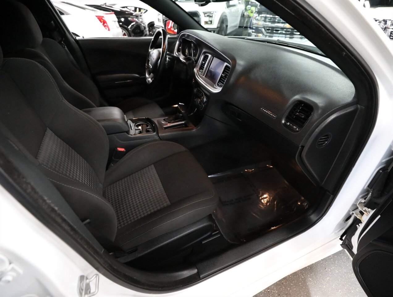 2022 Dodge Charger GT   - Photo 17 - Addison, IL 60101