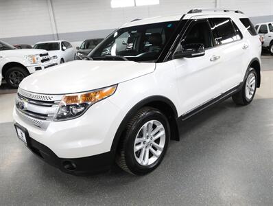 2015 Ford Explorer XLT AWD   - Photo 4 - Addison, IL 60101