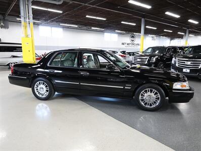 2010 Mercury Grand Marquis LS   - Photo 8 - Addison, IL 60101