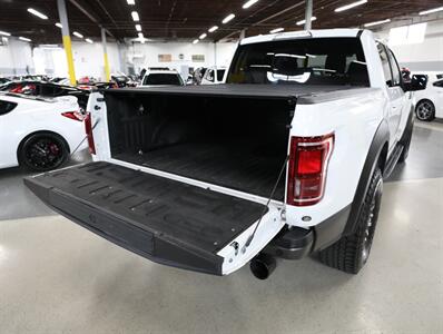 2017 Ford F-150 Raptor 4X4   - Photo 19 - Addison, IL 60101
