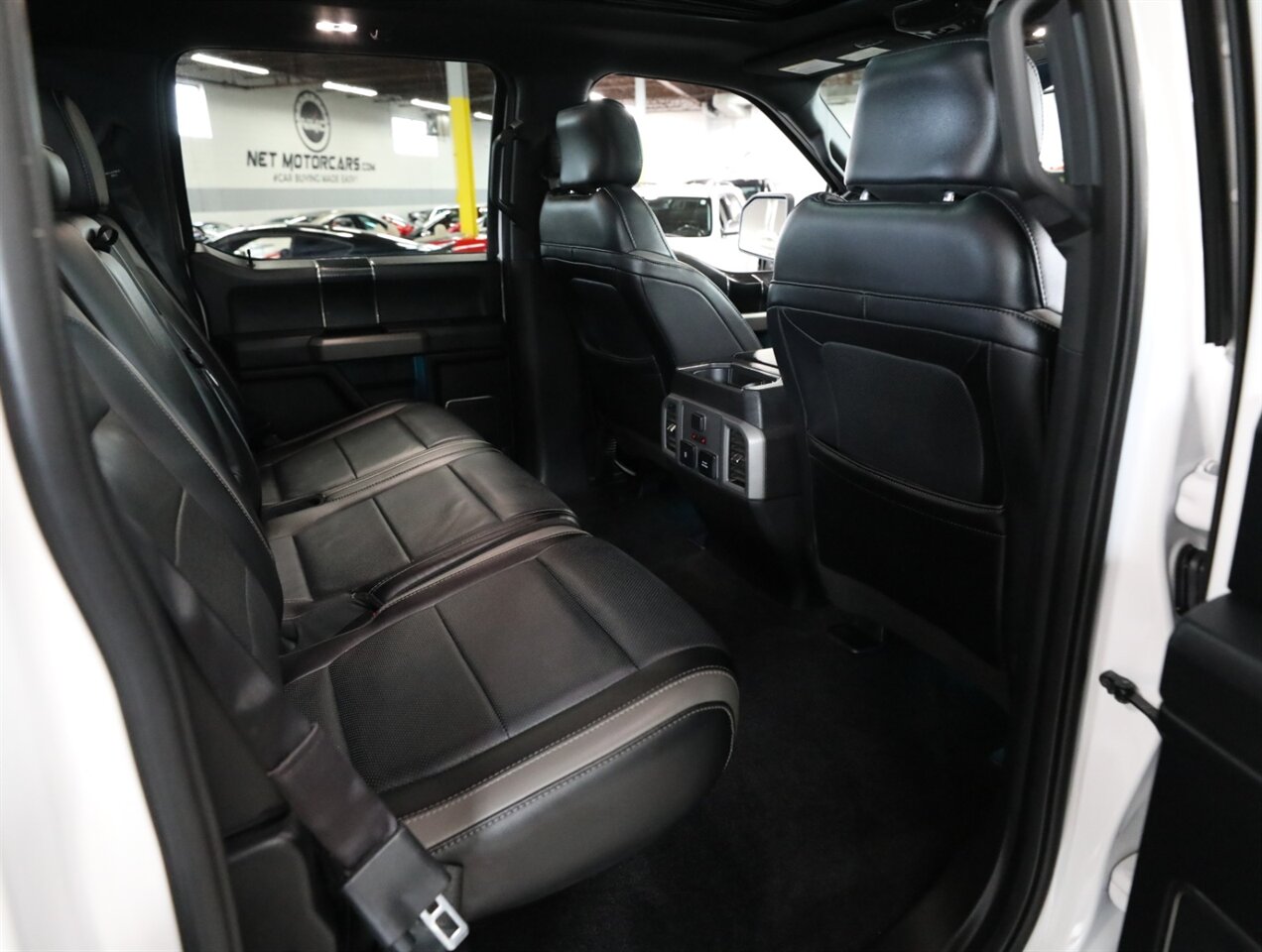 2017 Ford F-150 Raptor 4X4 - Photo 30 - Addison, IL 60101