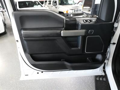 2017 Ford F-150 Raptor 4X4   - Photo 36 - Addison, IL 60101