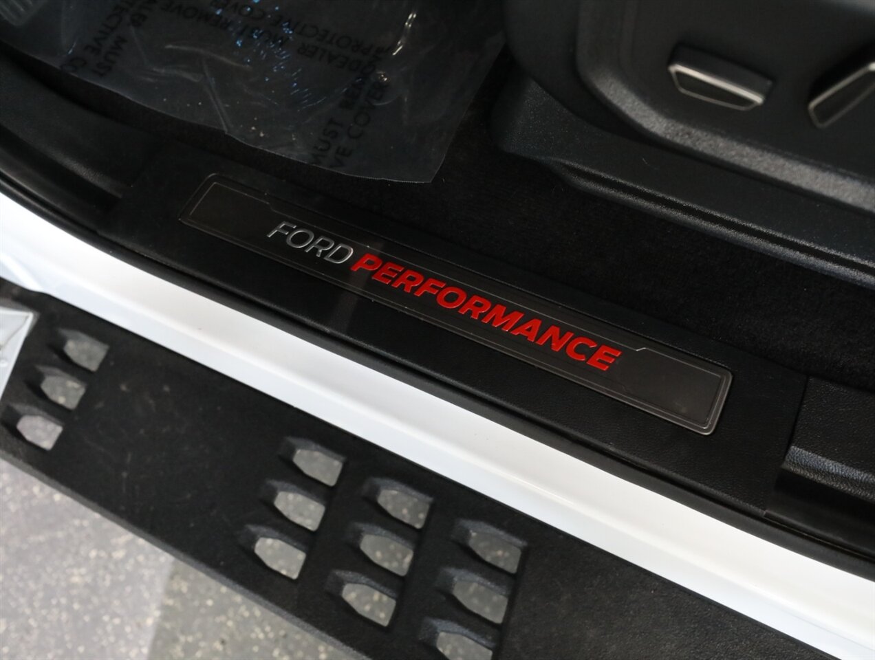 2017 Ford F-150 Raptor 4X4 - Photo 39 - Addison, IL 60101