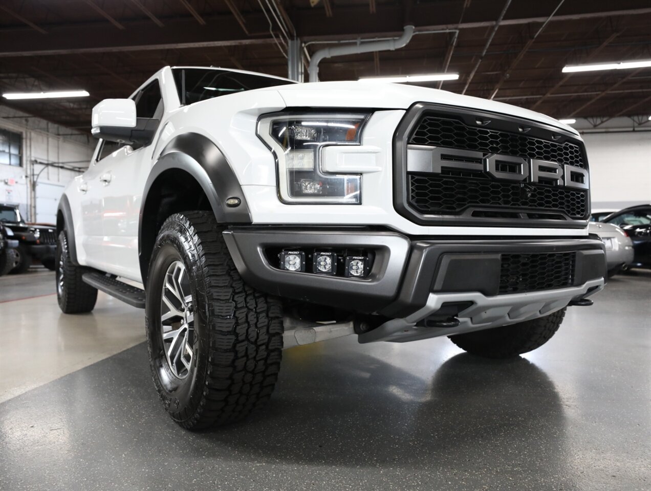 2017 Ford F-150 Raptor 4X4 - Photo 65 - Addison, IL 60101