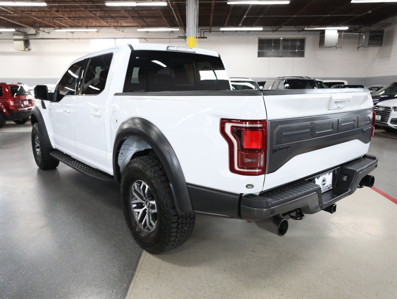 2017 Ford F-150 Raptor 4X4 - Photo 21 - Addison, IL 60101