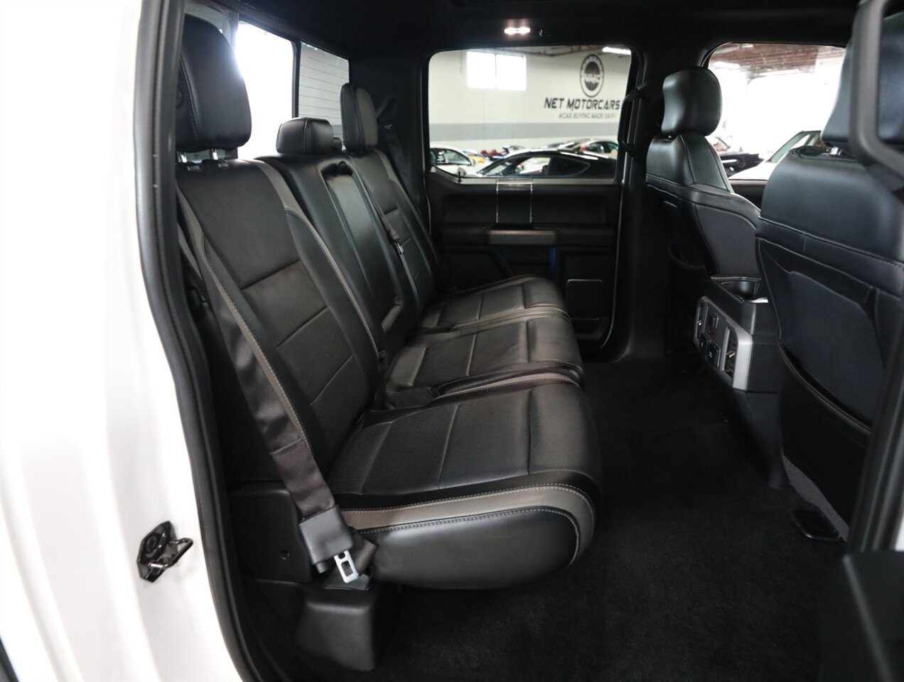 2017 Ford F-150 Raptor 4X4 - Photo 31 - Addison, IL 60101